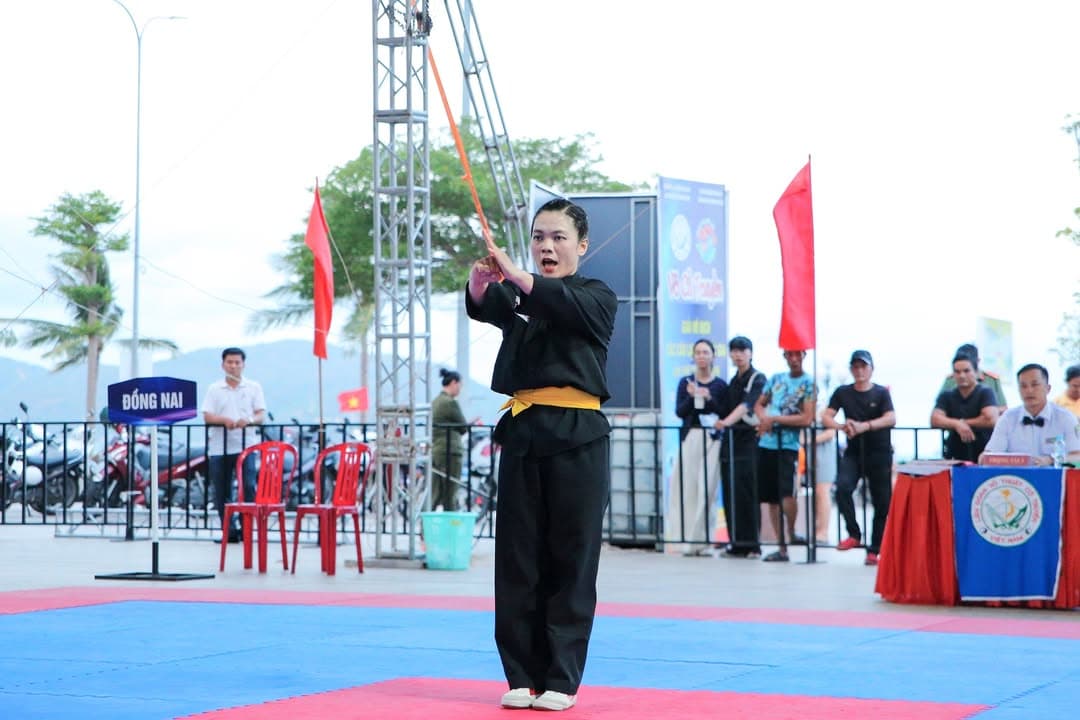 BẮT TRỌN' NHỮNG KHOẢNH KHẮC ĐÊM BÁN KẾT RỰC CHÁY! — hình 10