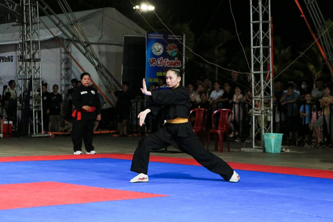 BẮT TRỌN' NHỮNG KHOẢNH KHẮC ĐÊM BÁN KẾT RỰC CHÁY! — hình 100