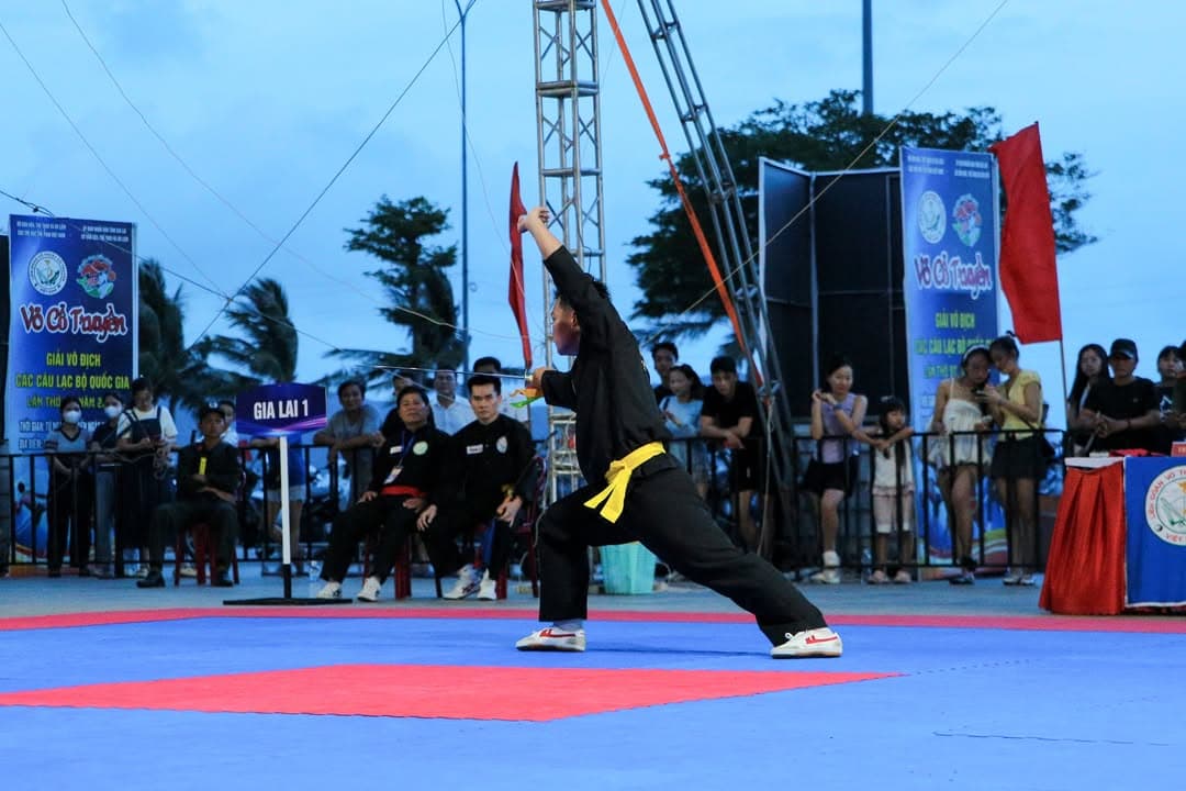 BẮT TRỌN' NHỮNG KHOẢNH KHẮC ĐÊM BÁN KẾT RỰC CHÁY! — hình 21