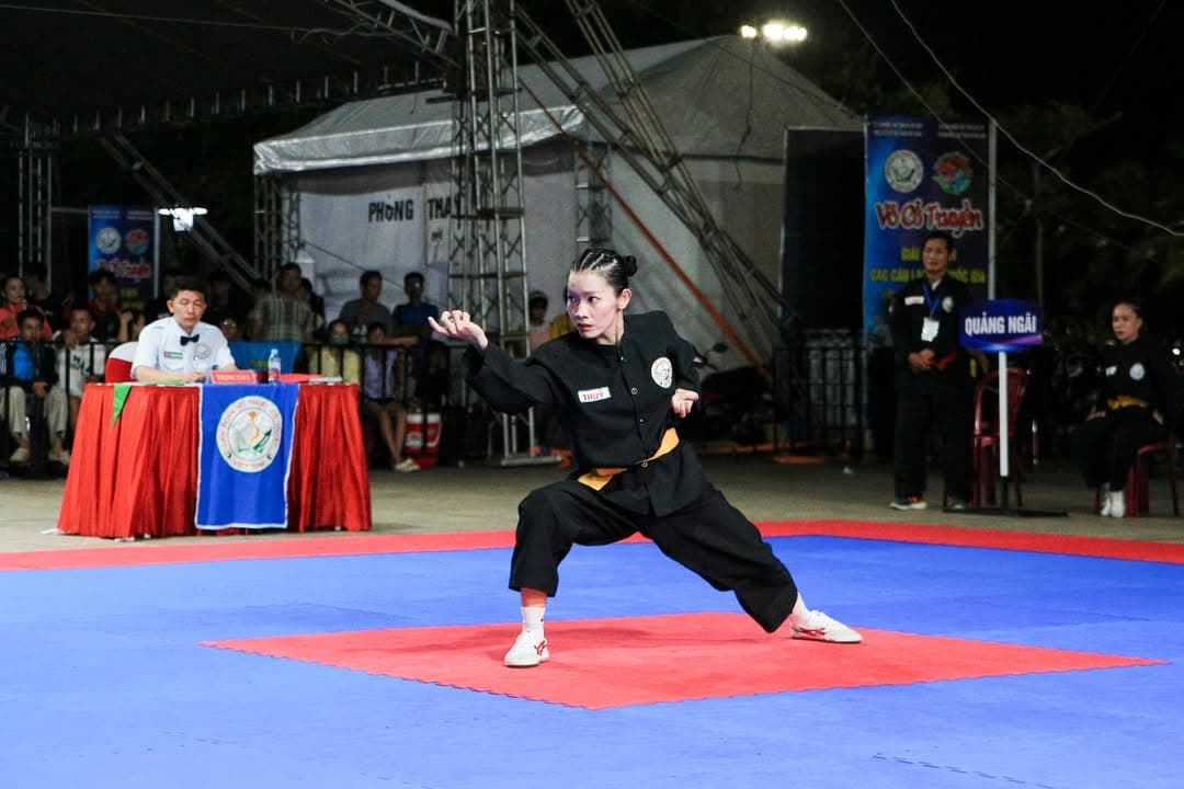 BẮT TRỌN' NHỮNG KHOẢNH KHẮC ĐÊM BÁN KẾT RỰC CHÁY! — hình 24