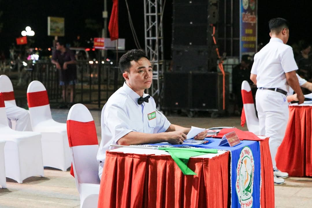 BẮT TRỌN' NHỮNG KHOẢNH KHẮC ĐÊM BÁN KẾT RỰC CHÁY! — hình 33