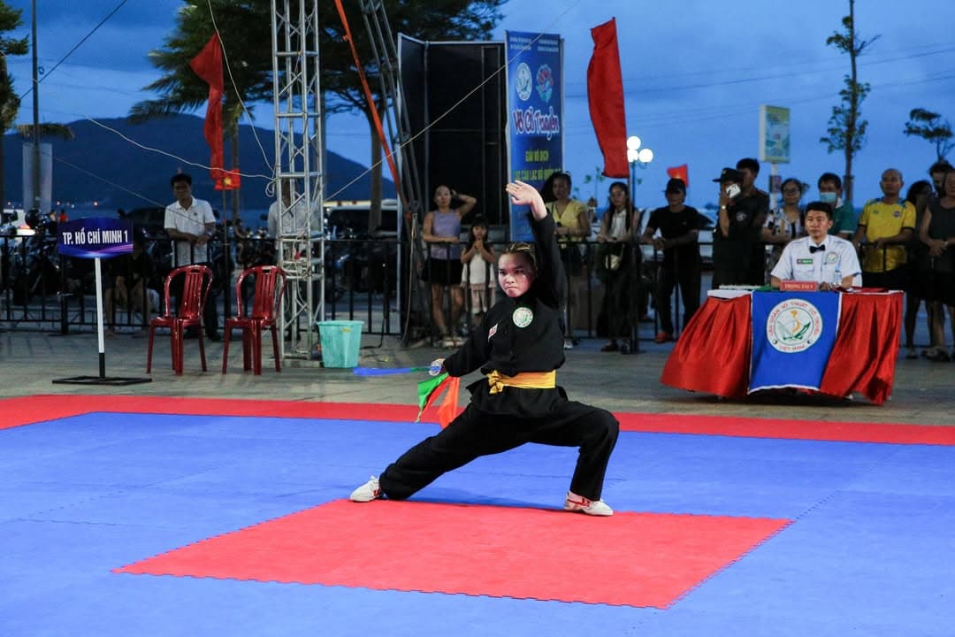 BẮT TRỌN' NHỮNG KHOẢNH KHẮC ĐÊM BÁN KẾT RỰC CHÁY! — hình 46