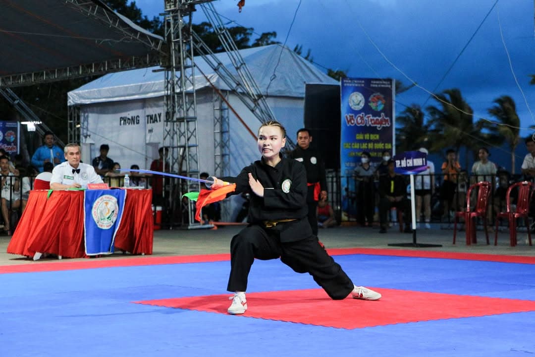 BẮT TRỌN' NHỮNG KHOẢNH KHẮC ĐÊM BÁN KẾT RỰC CHÁY! — hình 49