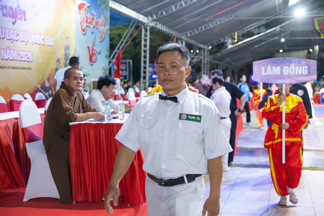 BẮT TRỌN' NHỮNG KHOẢNH KHẮC ĐÊM BÁN KẾT RỰC CHÁY! — hình 91