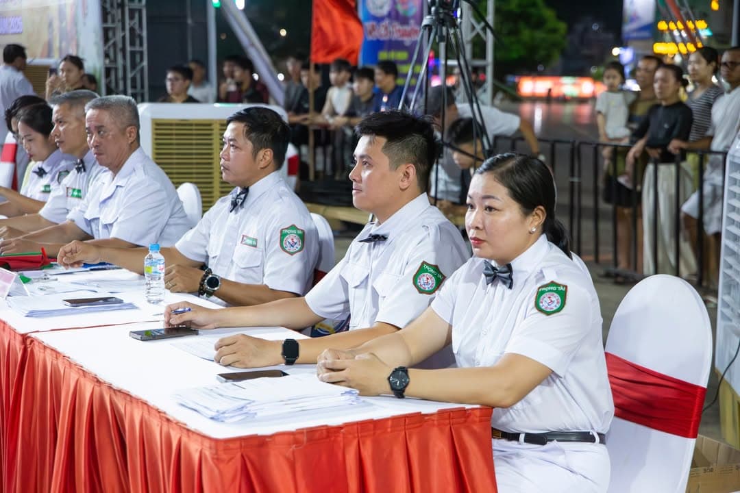 BẮT TRỌN' NHỮNG KHOẢNH KHẮC ĐÊM BÁN KẾT RỰC CHÁY! — hình 93