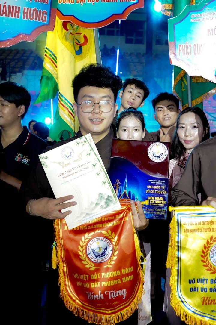 Xin lưu giữ những kỉ niệm tại đêm khai mạc Võ Việt Đất Phương Nam tại nơi đây — hình 8