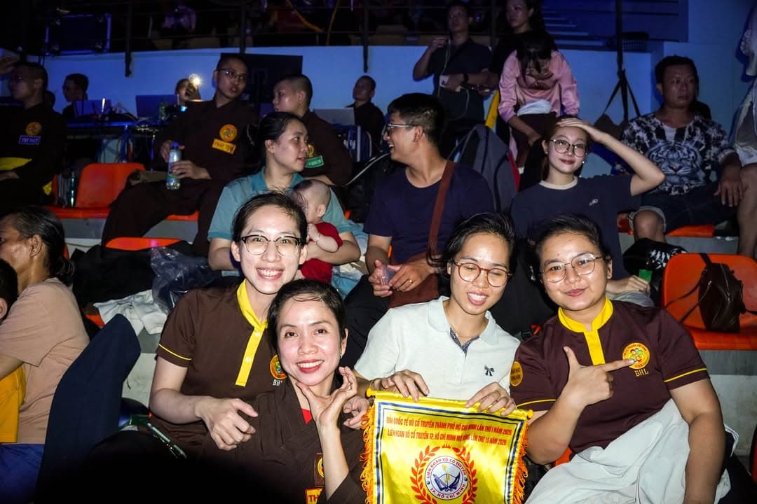 Xin lưu giữ những kỉ niệm tại đêm khai mạc Võ Việt Đất Phương Nam tại nơi đây — hình 15