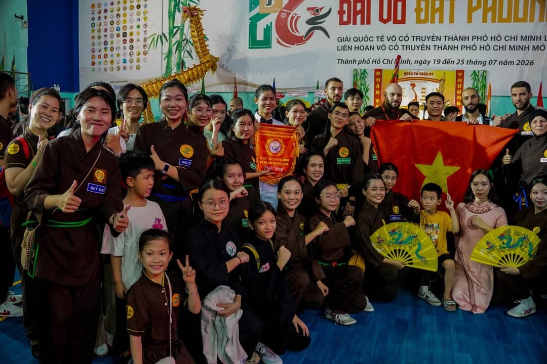 Xin lưu giữ những kỉ niệm tại đêm khai mạc Võ Việt Đất Phương Nam tại nơi đây — hình 24