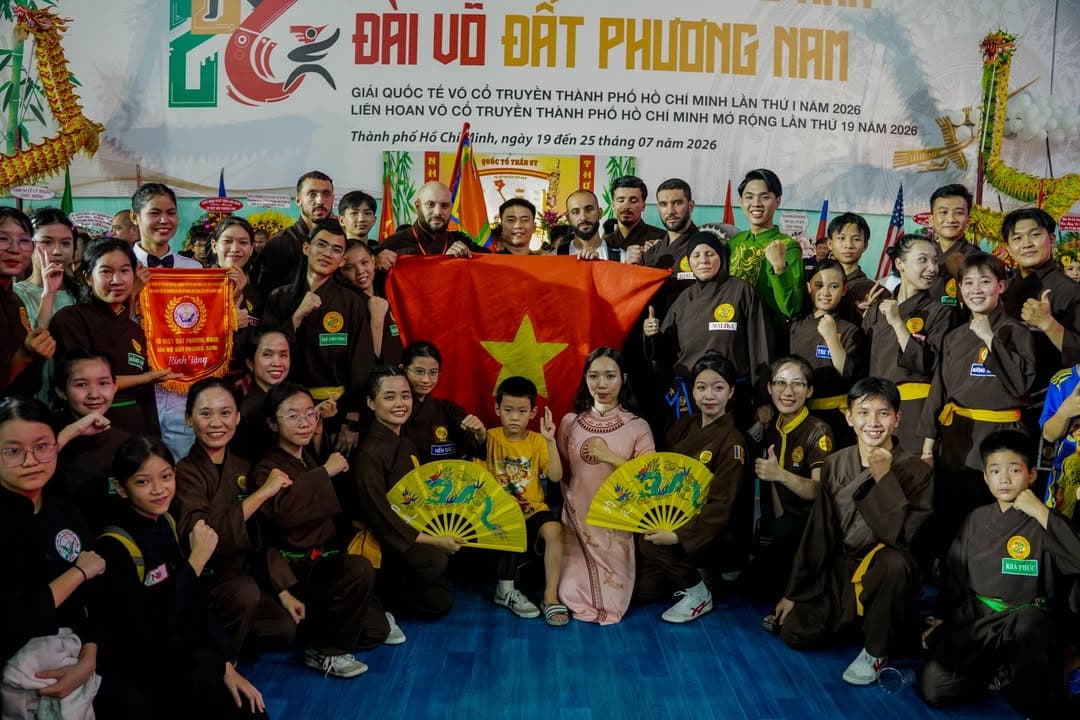 Xin lưu giữ những kỉ niệm tại đêm khai mạc Võ Việt Đất Phương Nam tại nơi đây — hình 25