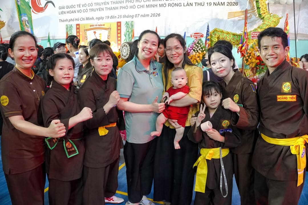 Xin lưu giữ những kỉ niệm tại đêm khai mạc Võ Việt Đất Phương Nam tại nơi đây — hình 30