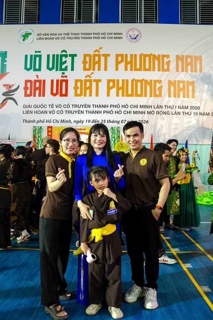 Xin lưu giữ những kỉ niệm tại đêm khai mạc Võ Việt Đất Phương Nam tại nơi đây — hình 37