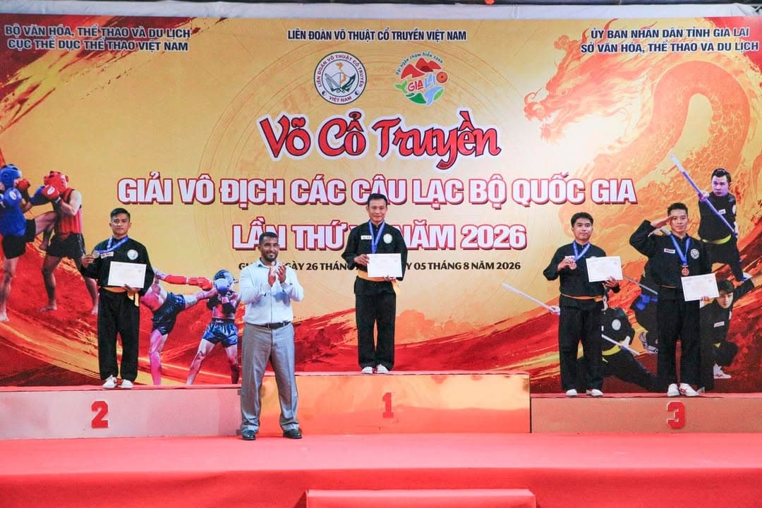 NHỮNG VÌ SAO TINH TÚ LUÔN LỰA CHỌN MÀN ĐÊM ĐỂ TOẢ SÁNG — hình 11