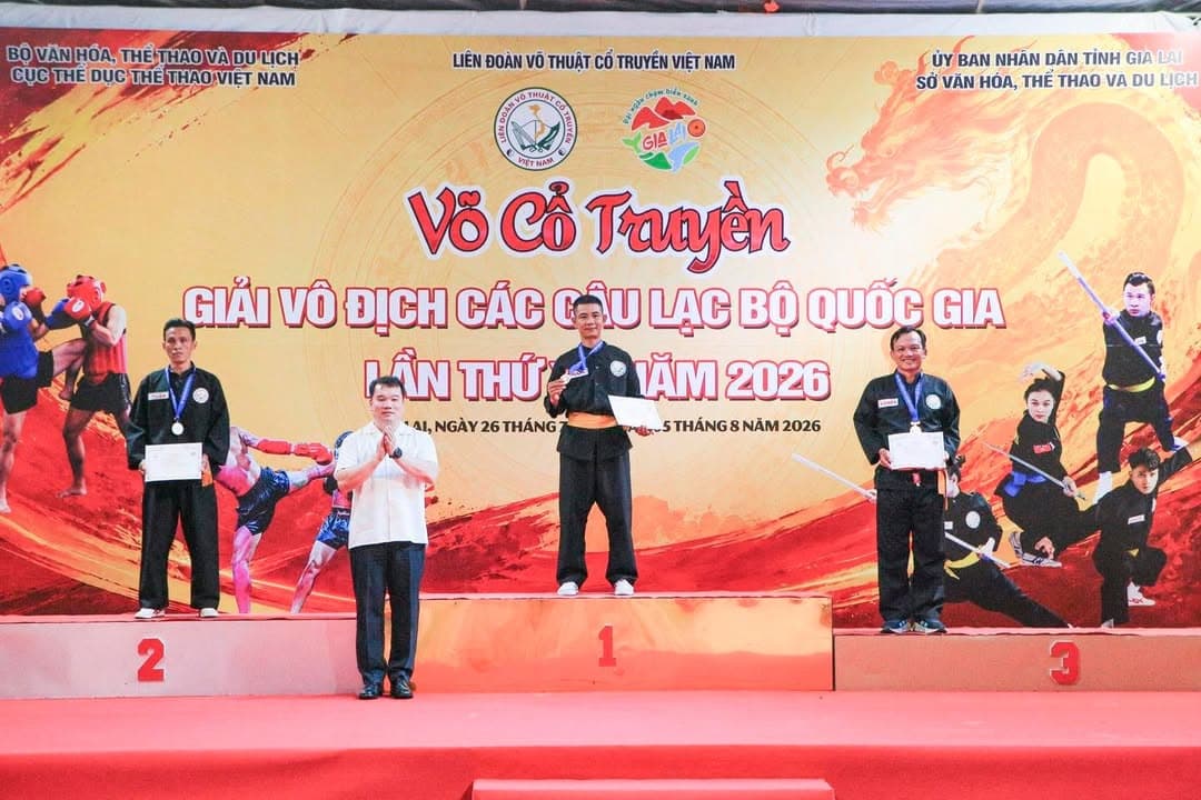 NHỮNG VÌ SAO TINH TÚ LUÔN LỰA CHỌN MÀN ĐÊM ĐỂ TOẢ SÁNG — hình 12