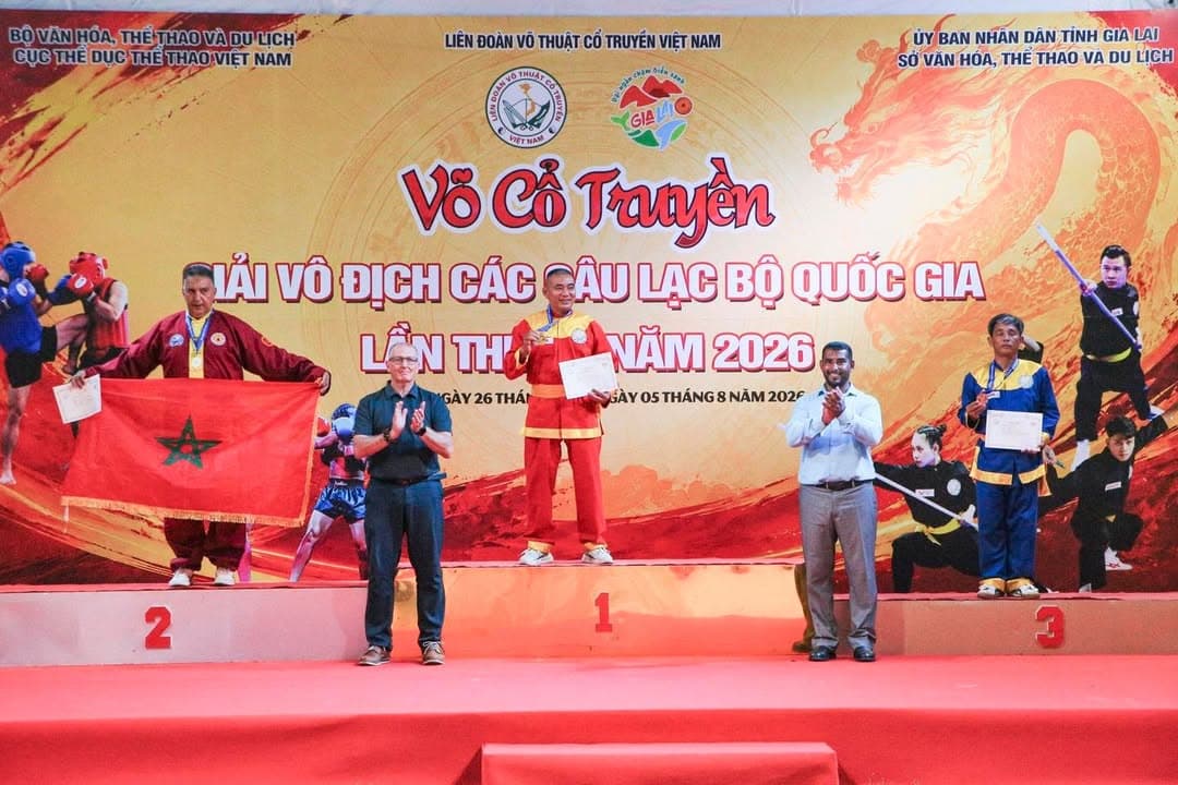 NHỮNG VÌ SAO TINH TÚ LUÔN LỰA CHỌN MÀN ĐÊM ĐỂ TOẢ SÁNG — hình 14