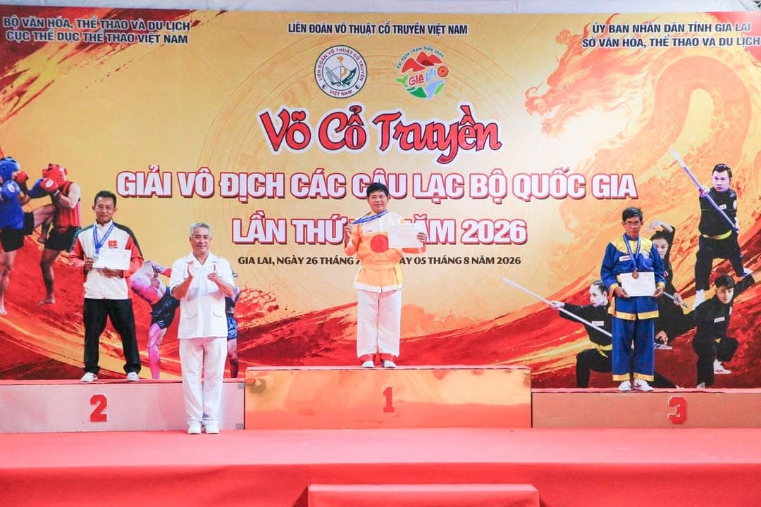 NHỮNG VÌ SAO TINH TÚ LUÔN LỰA CHỌN MÀN ĐÊM ĐỂ TOẢ SÁNG — hình 17