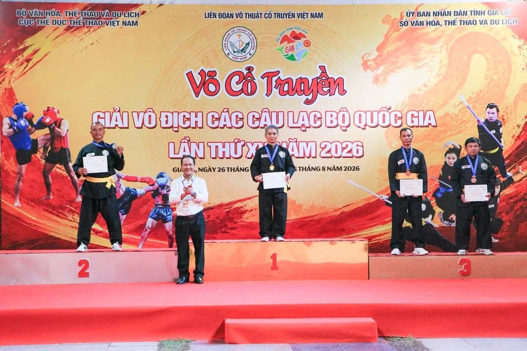NHỮNG VÌ SAO TINH TÚ LUÔN LỰA CHỌN MÀN ĐÊM ĐỂ TOẢ SÁNG — hình 23