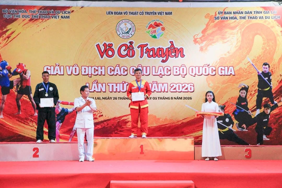 NHỮNG VÌ SAO TINH TÚ LUÔN LỰA CHỌN MÀN ĐÊM ĐỂ TOẢ SÁNG — hình 24