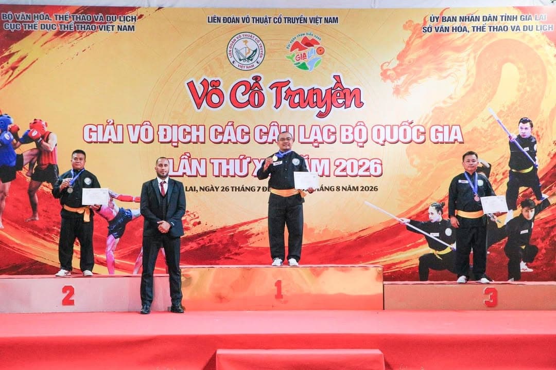 NHỮNG VÌ SAO TINH TÚ LUÔN LỰA CHỌN MÀN ĐÊM ĐỂ TOẢ SÁNG — hình 25