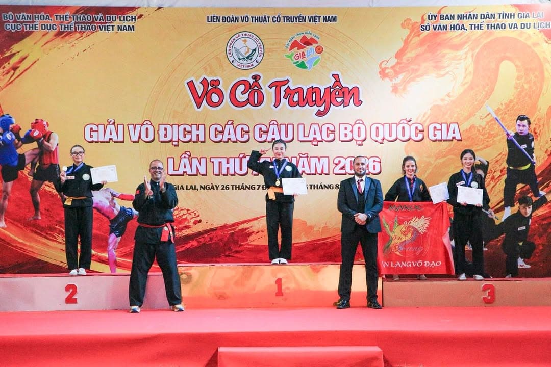 NHỮNG VÌ SAO TINH TÚ LUÔN LỰA CHỌN MÀN ĐÊM ĐỂ TOẢ SÁNG — hình 28