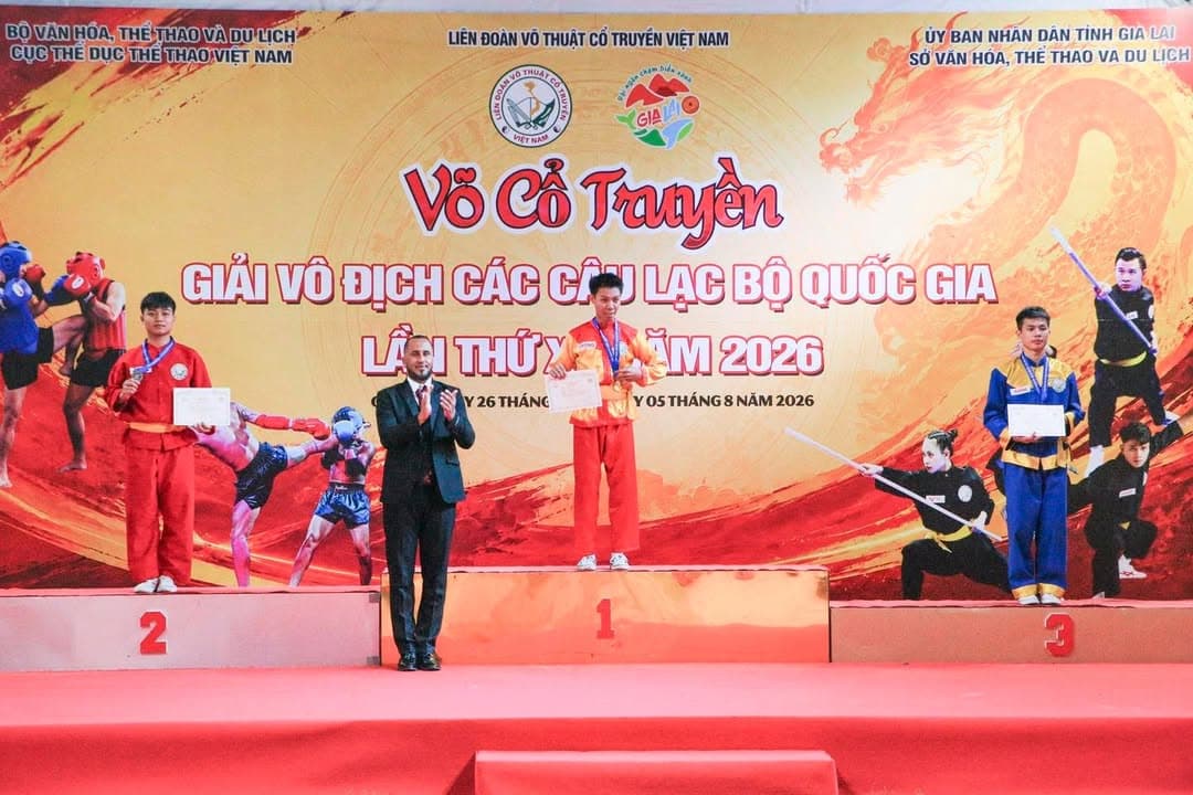 NHỮNG VÌ SAO TINH TÚ LUÔN LỰA CHỌN MÀN ĐÊM ĐỂ TOẢ SÁNG — hình 29