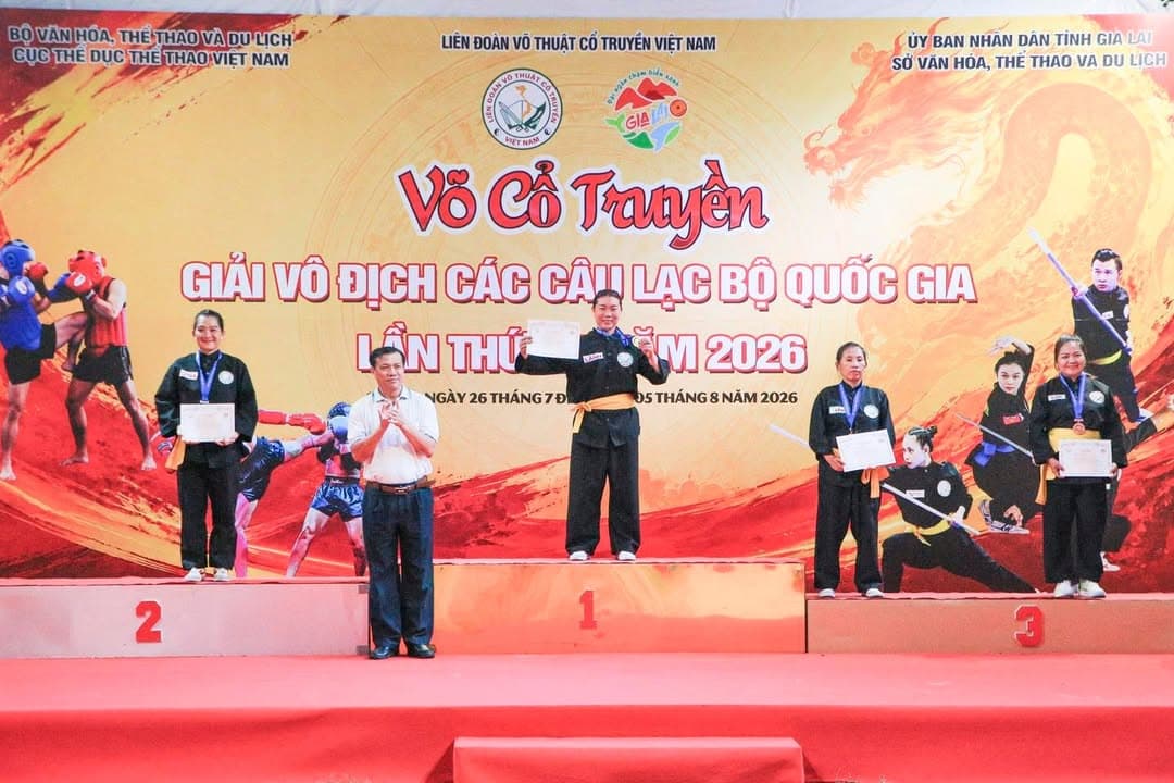 NHỮNG VÌ SAO TINH TÚ LUÔN LỰA CHỌN MÀN ĐÊM ĐỂ TOẢ SÁNG — hình 36