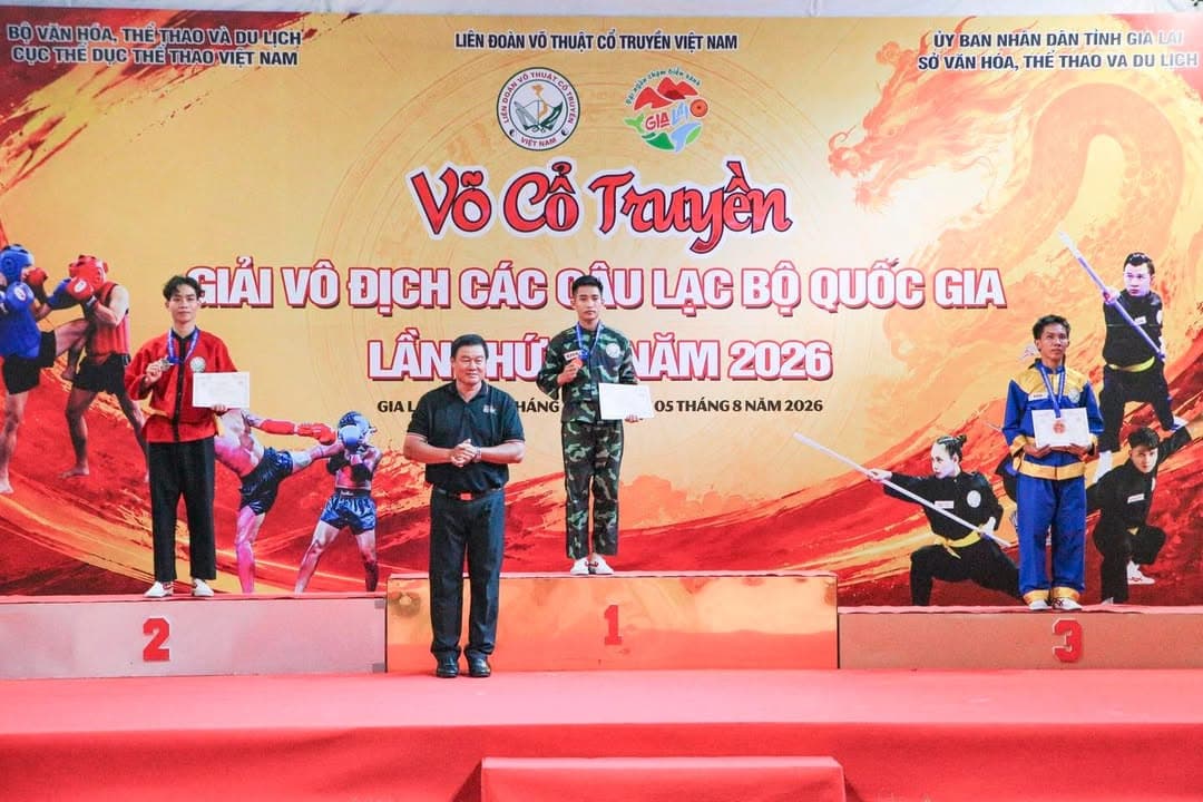 NHỮNG VÌ SAO TINH TÚ LUÔN LỰA CHỌN MÀN ĐÊM ĐỂ TOẢ SÁNG — hình 37
