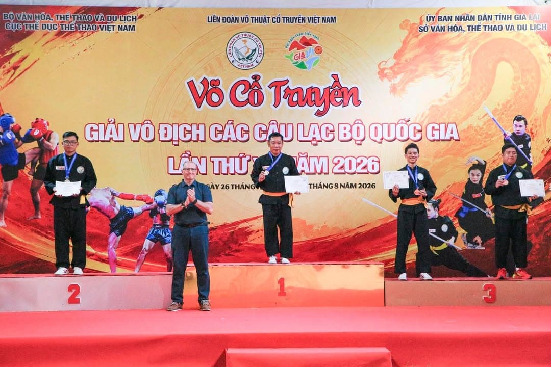 NHỮNG VÌ SAO TINH TÚ LUÔN LỰA CHỌN MÀN ĐÊM ĐỂ TOẢ SÁNG — hình 41