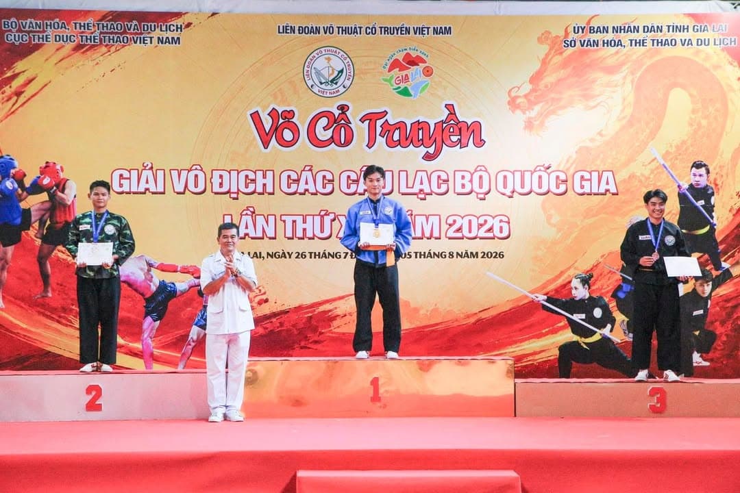 NHỮNG VÌ SAO TINH TÚ LUÔN LỰA CHỌN MÀN ĐÊM ĐỂ TOẢ SÁNG — hình 42
