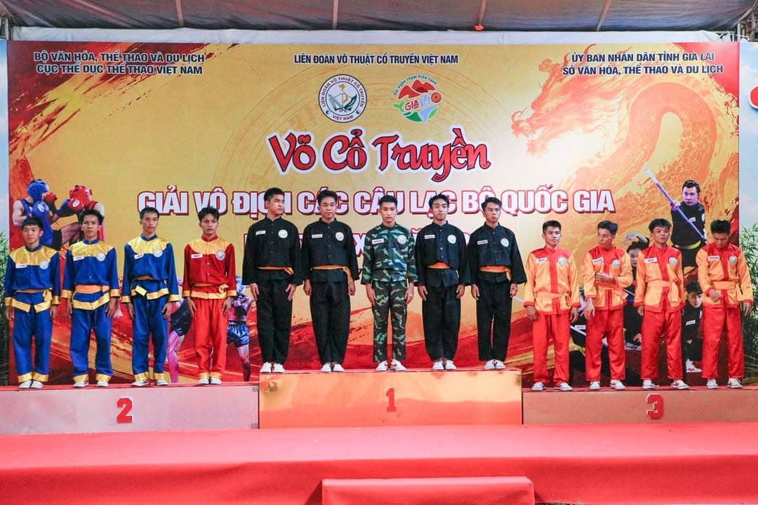 NHỮNG VÌ SAO TINH TÚ LUÔN LỰA CHỌN MÀN ĐÊM ĐỂ TOẢ SÁNG — hình 52