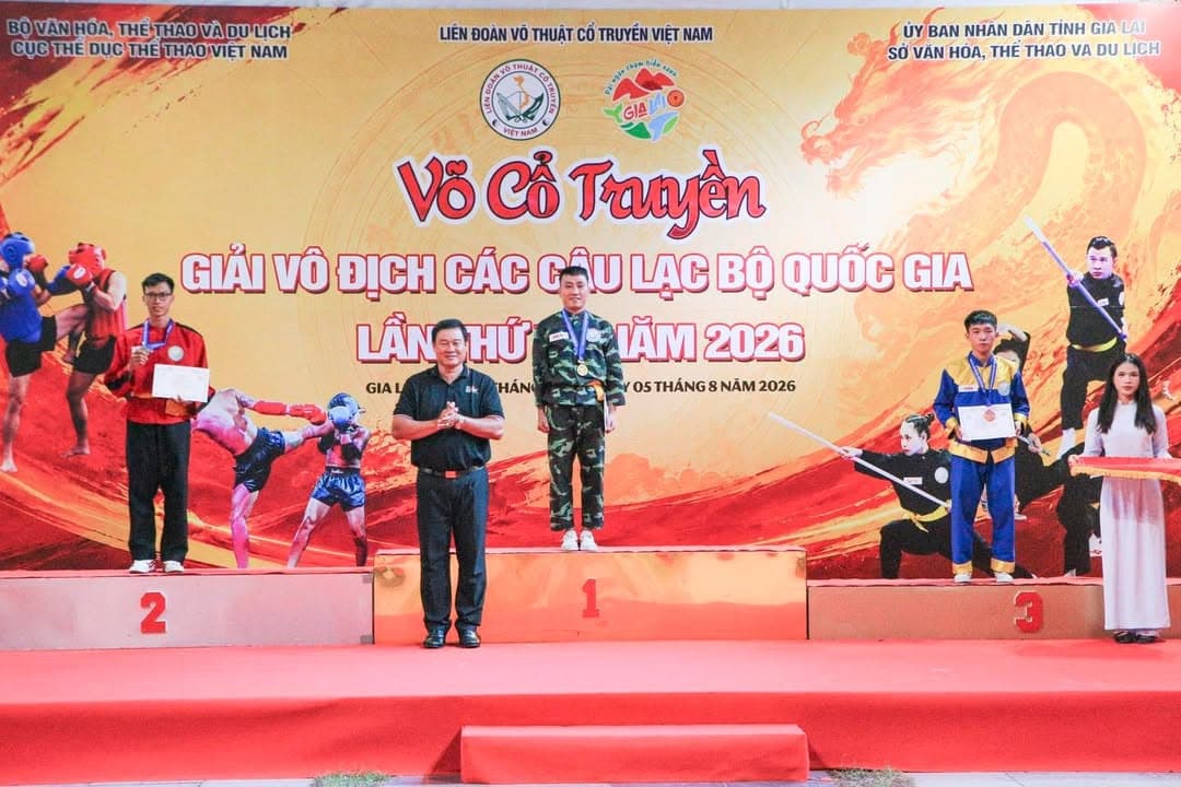 NHỮNG VÌ SAO TINH TÚ LUÔN LỰA CHỌN MÀN ĐÊM ĐỂ TOẢ SÁNG — hình 54