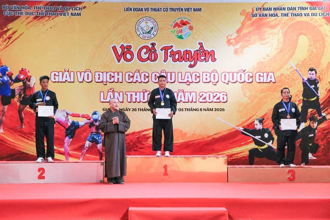 NHỮNG VÌ SAO TINH TÚ LUÔN LỰA CHỌN MÀN ĐÊM ĐỂ TOẢ SÁNG — hình 68