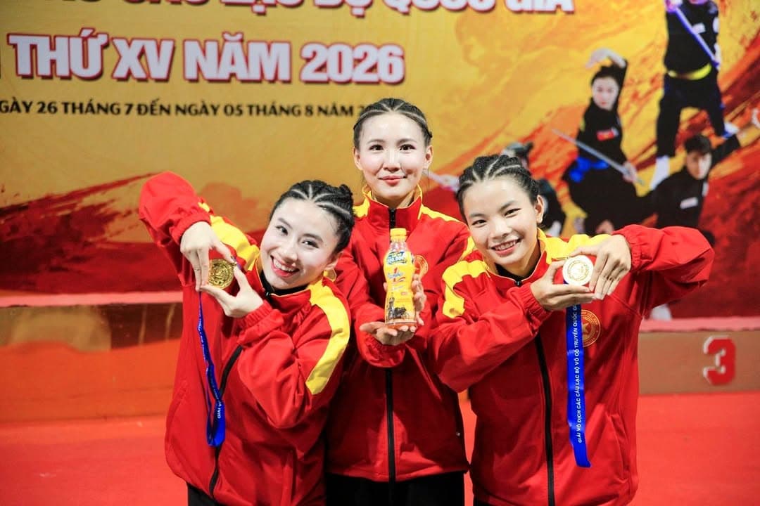NHỮNG VÌ SAO TINH TÚ LUÔN LỰA CHỌN MÀN ĐÊM ĐỂ TOẢ SÁNG — hình 69