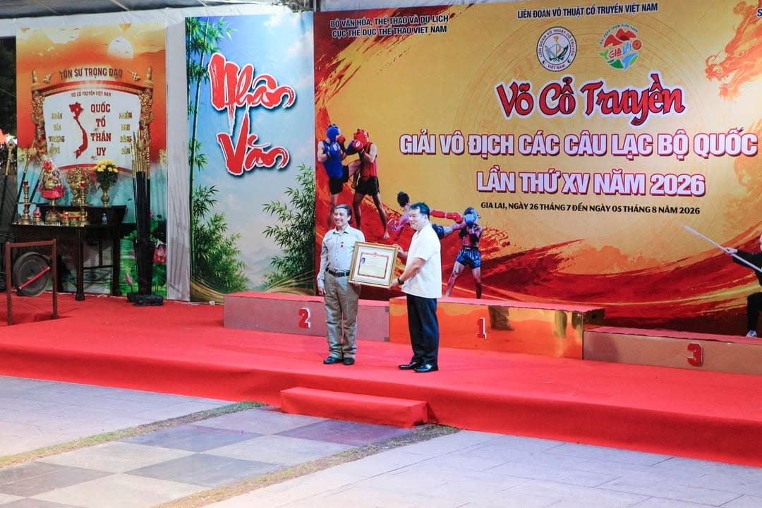 NHỮNG VÌ SAO TINH TÚ LUÔN LỰA CHỌN MÀN ĐÊM ĐỂ TOẢ SÁNG — hình 74