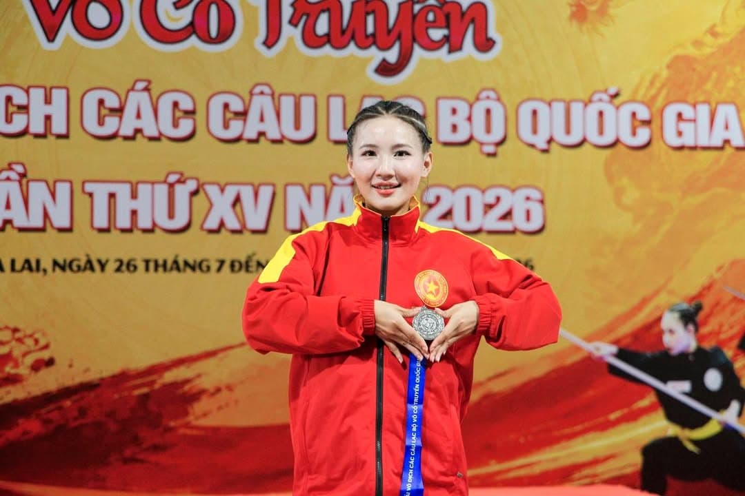 NHỮNG VÌ SAO TINH TÚ LUÔN LỰA CHỌN MÀN ĐÊM ĐỂ TOẢ SÁNG — hình 89