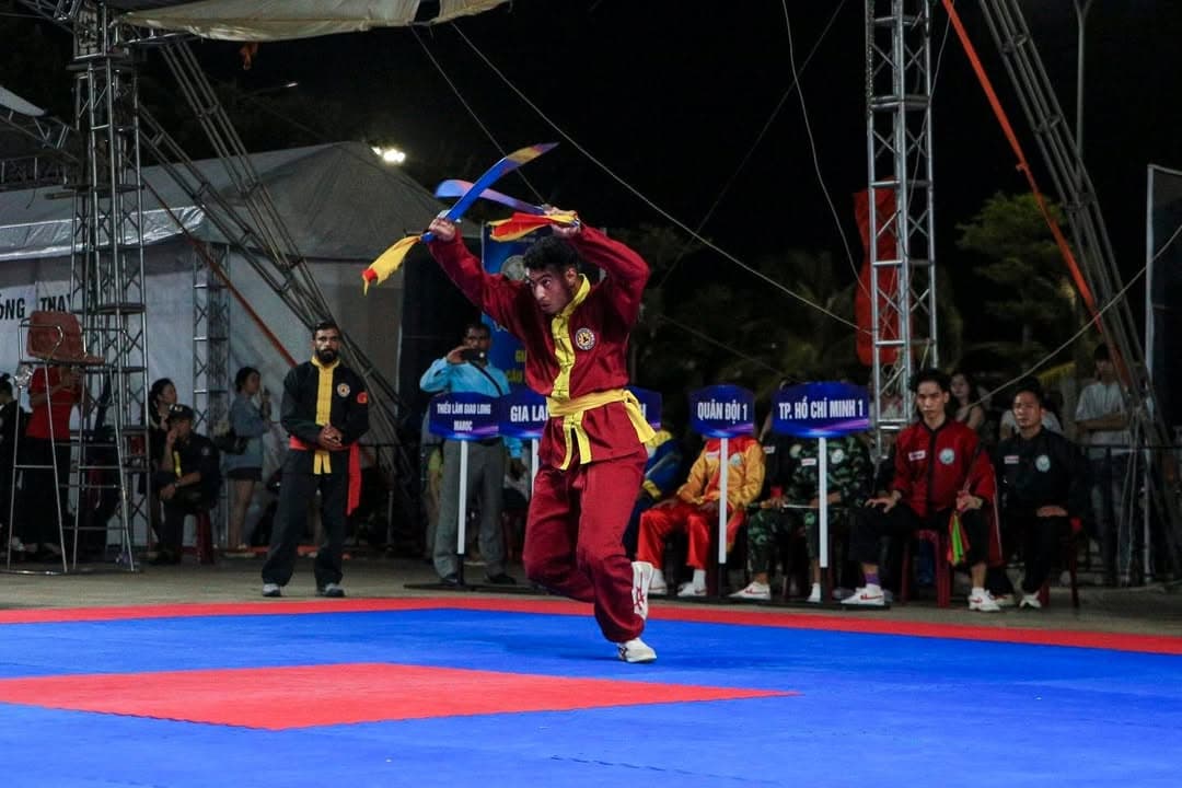 KHOẢNH KHẮC THI ĐẤU TẠI ĐÊM CHUNG KẾT CÁC NỘI DUNG QUYỀN THUẬT - GIẢI VÔ ĐỊCH VOCOTRUYE… — hình 13
