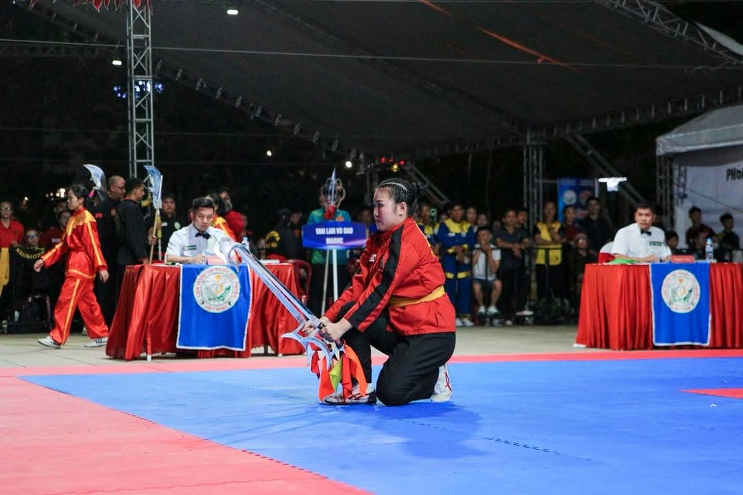 KHOẢNH KHẮC THI ĐẤU TẠI ĐÊM CHUNG KẾT CÁC NỘI DUNG QUYỀN THUẬT - GIẢI VÔ ĐỊCH VOCOTRUYE… — hình 52