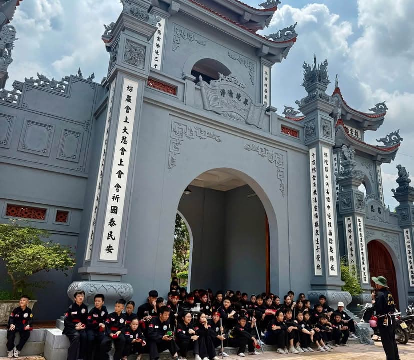 Giữa cái nắng của bầu trời thủ đô, võ sinh Võ đường Thắng Quang miệt mài tập luyện để c… — hình 35