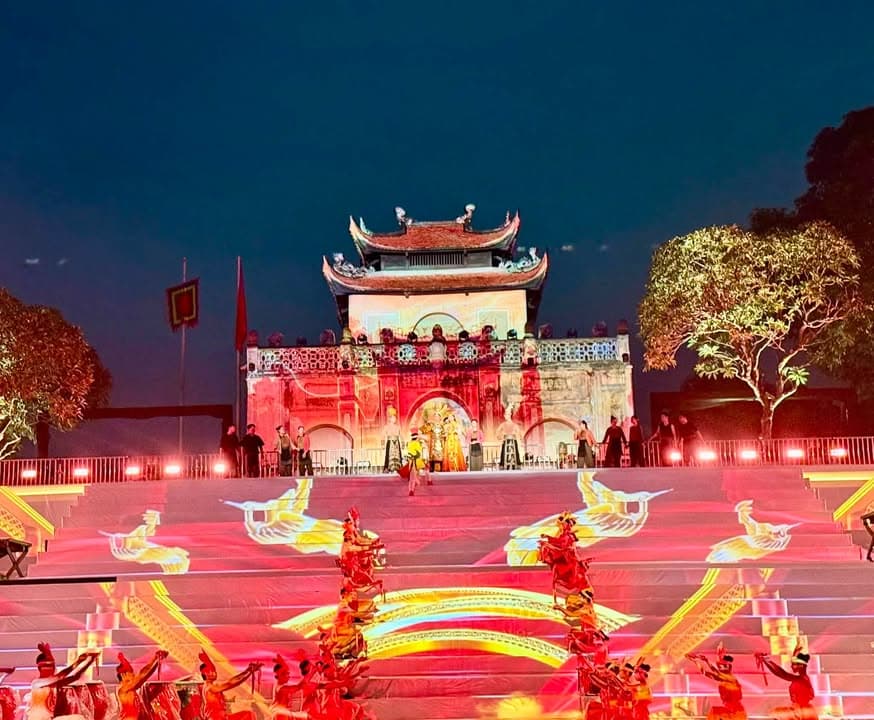 ĐÊM TỔNG DUYỆT DƯỚI MƯA – HÀO KHÍ SẴN SÀNG CHO ĐÊM KHAI MẠC FESTIVAL VÕ THUẬT QUỐC TẾ H… — hình 16