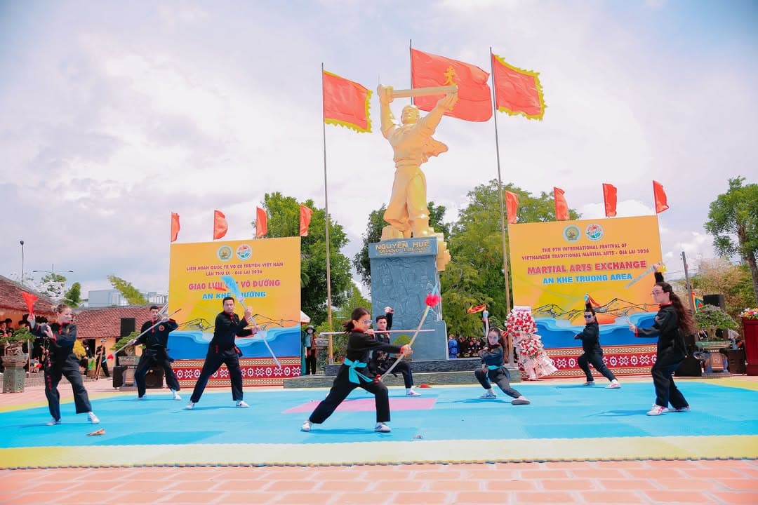 HÀO KHÍ TÂY SƠN VANG VỌNG TẠI AN KHÊ TRƯỜNG — hình 19