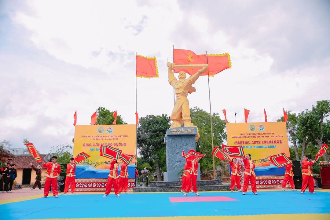 HÀO KHÍ TÂY SƠN VANG VỌNG TẠI AN KHÊ TRƯỜNG — hình 43