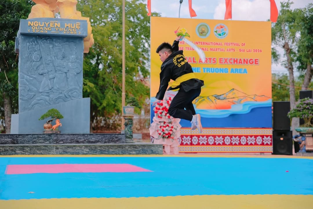 HÀO KHÍ TÂY SƠN VANG VỌNG TẠI AN KHÊ TRƯỜNG — hình 48