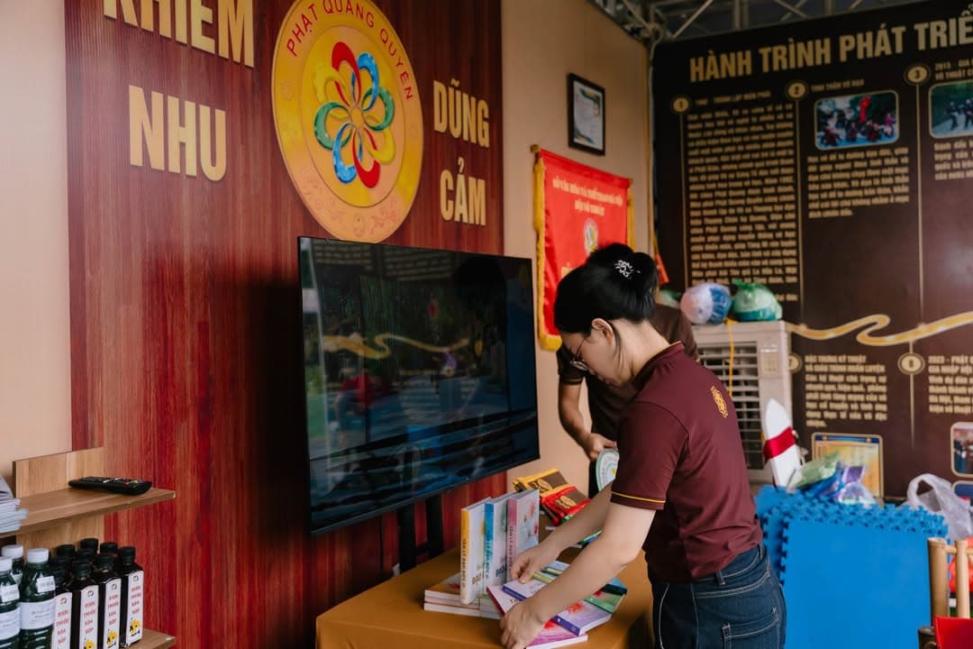 GIAN HÀNG TRIỂN LÃM - NƠI GẮN KẾT MỌI NGƯỜI — hình 35