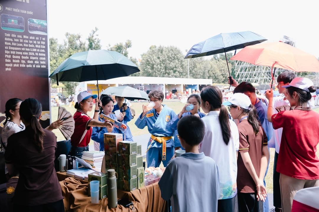 GIAN HÀNG TRIỂN LÃM - NƠI GẮN KẾT MỌI NGƯỜI — hình 64