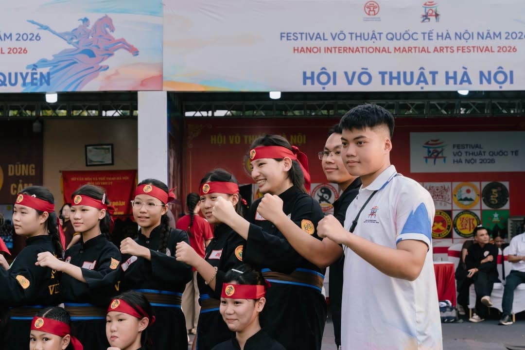 Xin gửi lại nơi đây những kỷ niệm — hình 25