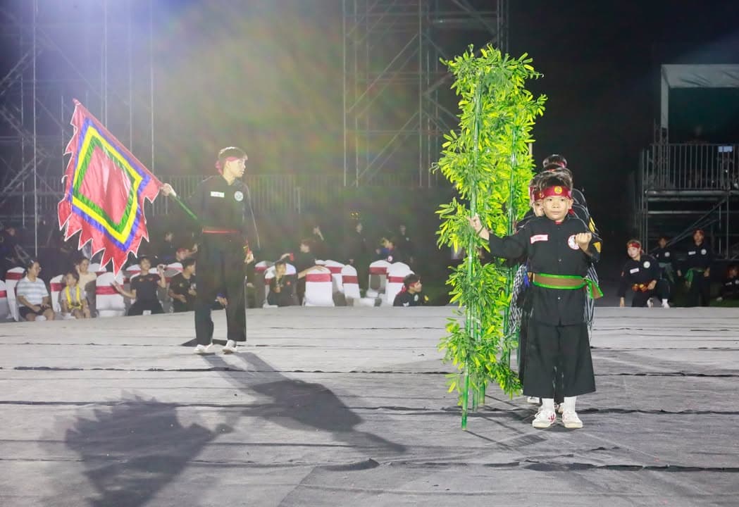 BIỂU DIỄN — hình 6