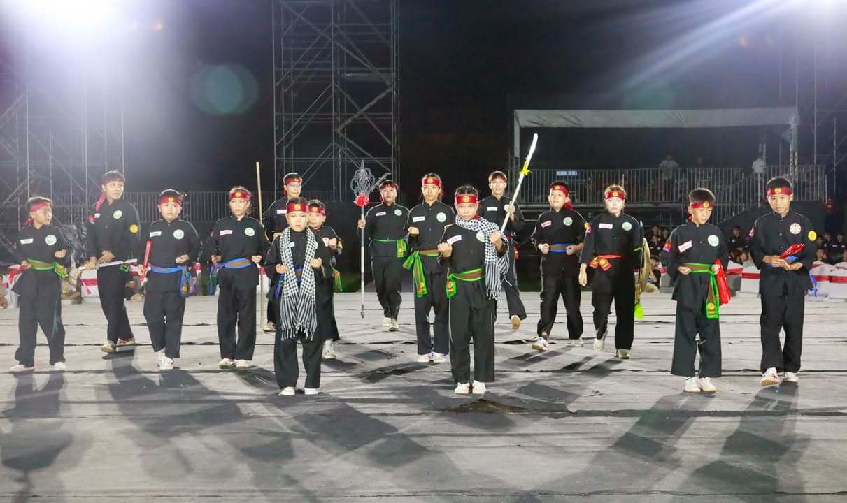 BIỂU DIỄN — hình 7
