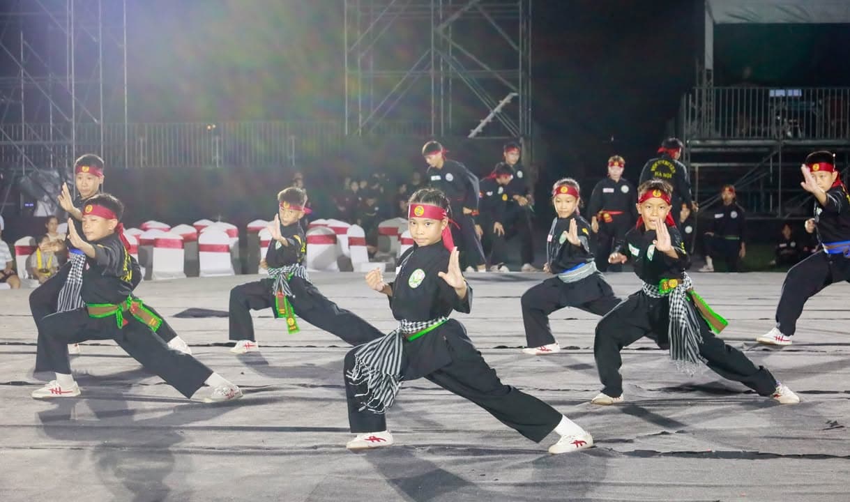 BIỂU DIỄN — hình 10