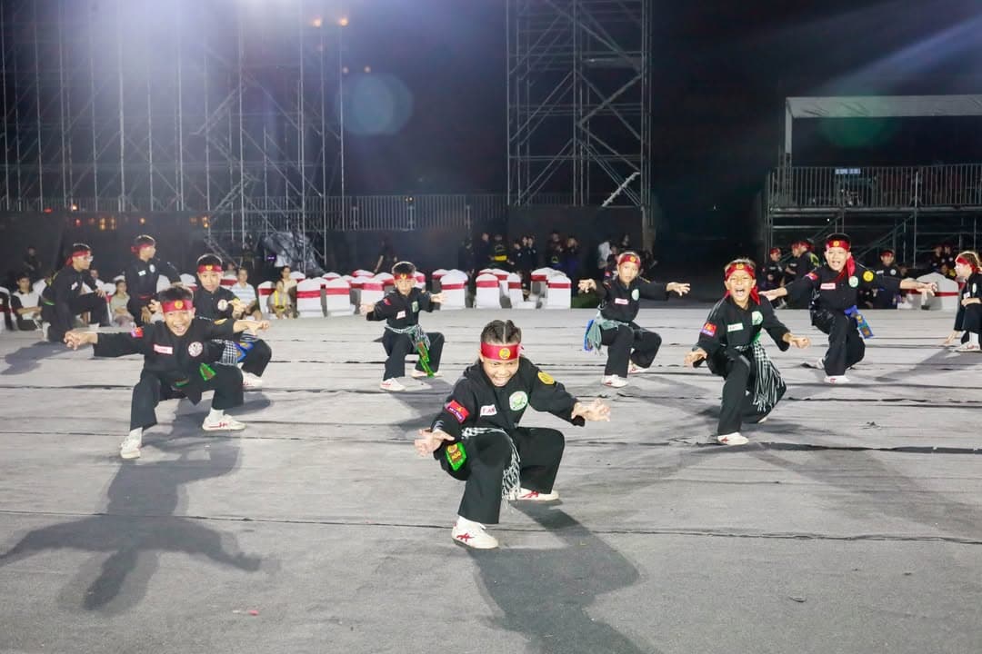BIỂU DIỄN — hình 11