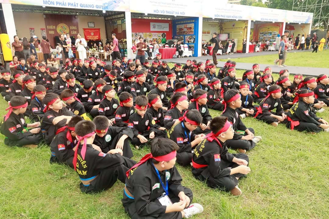BIỂU DIỄN — hình 74