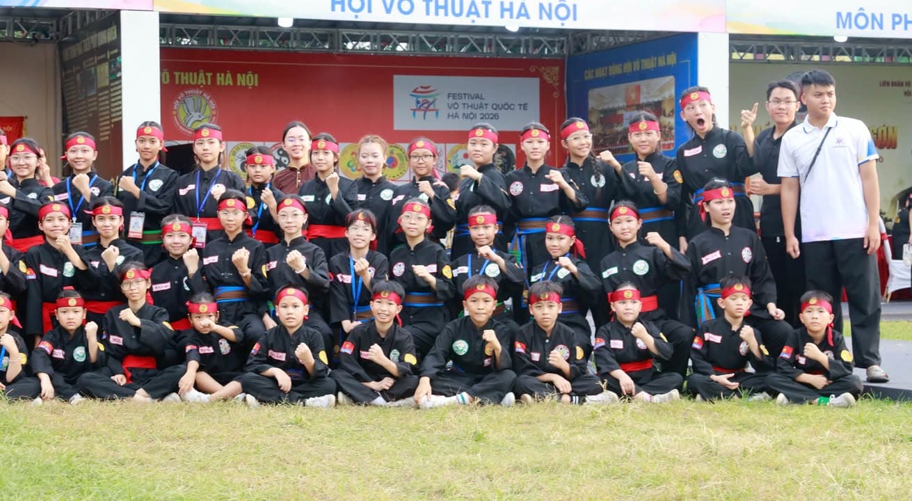 BIỂU DIỄN — hình 75